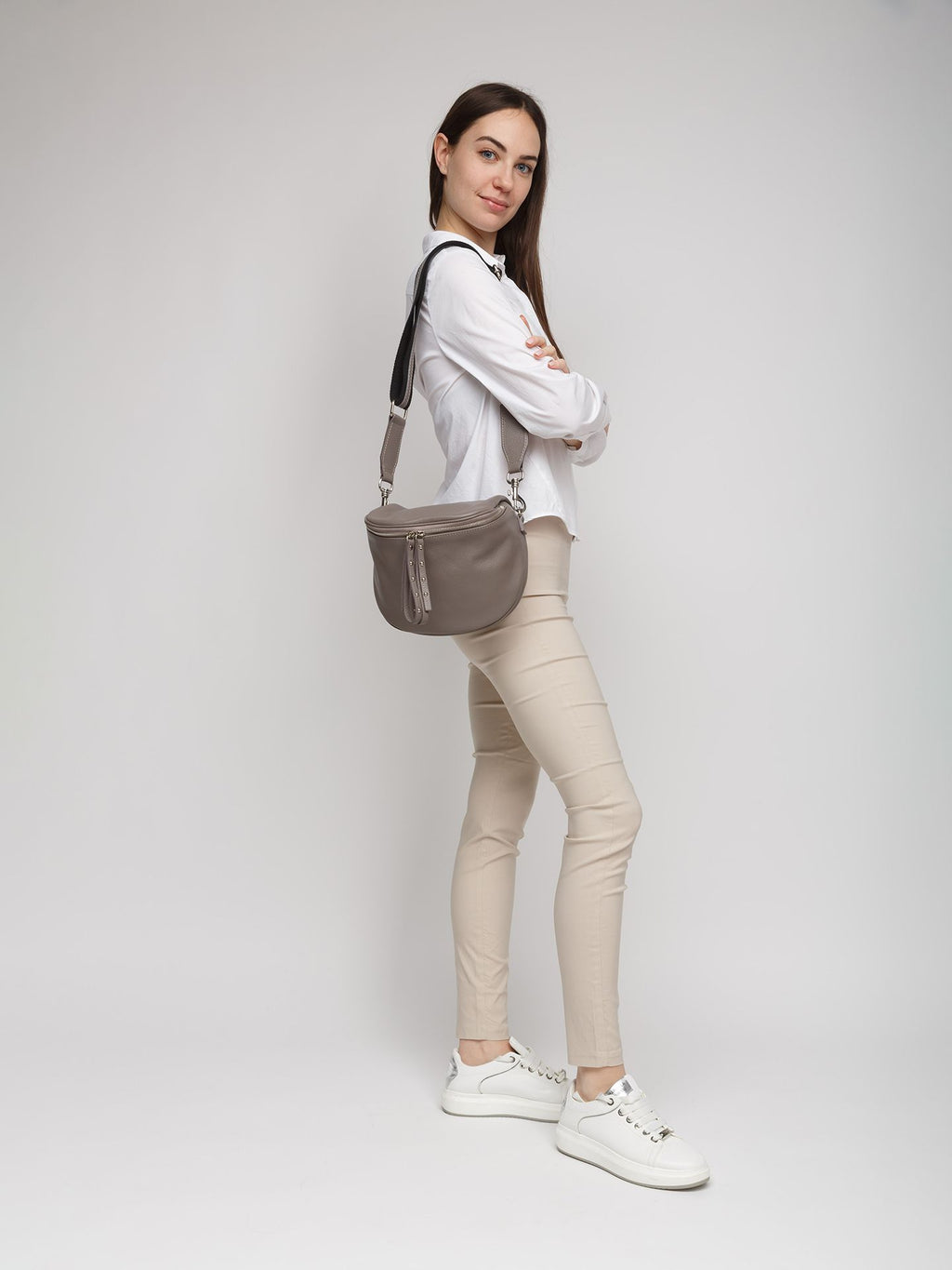 Giulia Monti shoulder bag in Gray Brown - view 5