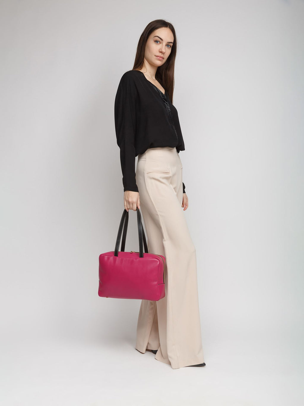 Giulia Monti shoulder bag in Fuchsia & Black - view 5