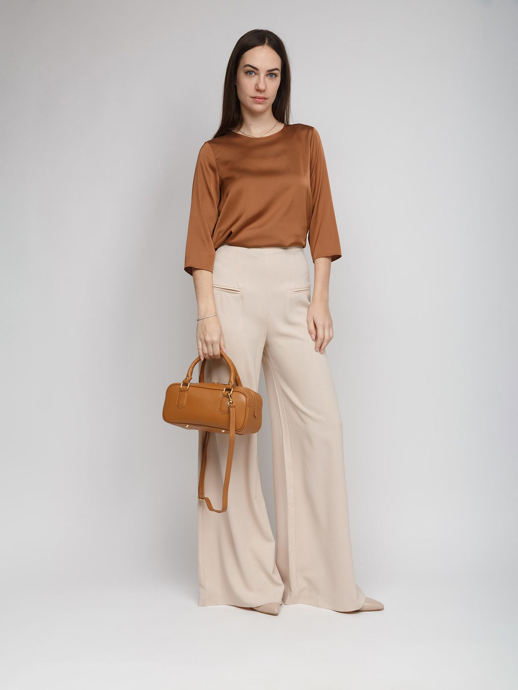 Giulia Monti shoulder bag in Light Brown - view 5