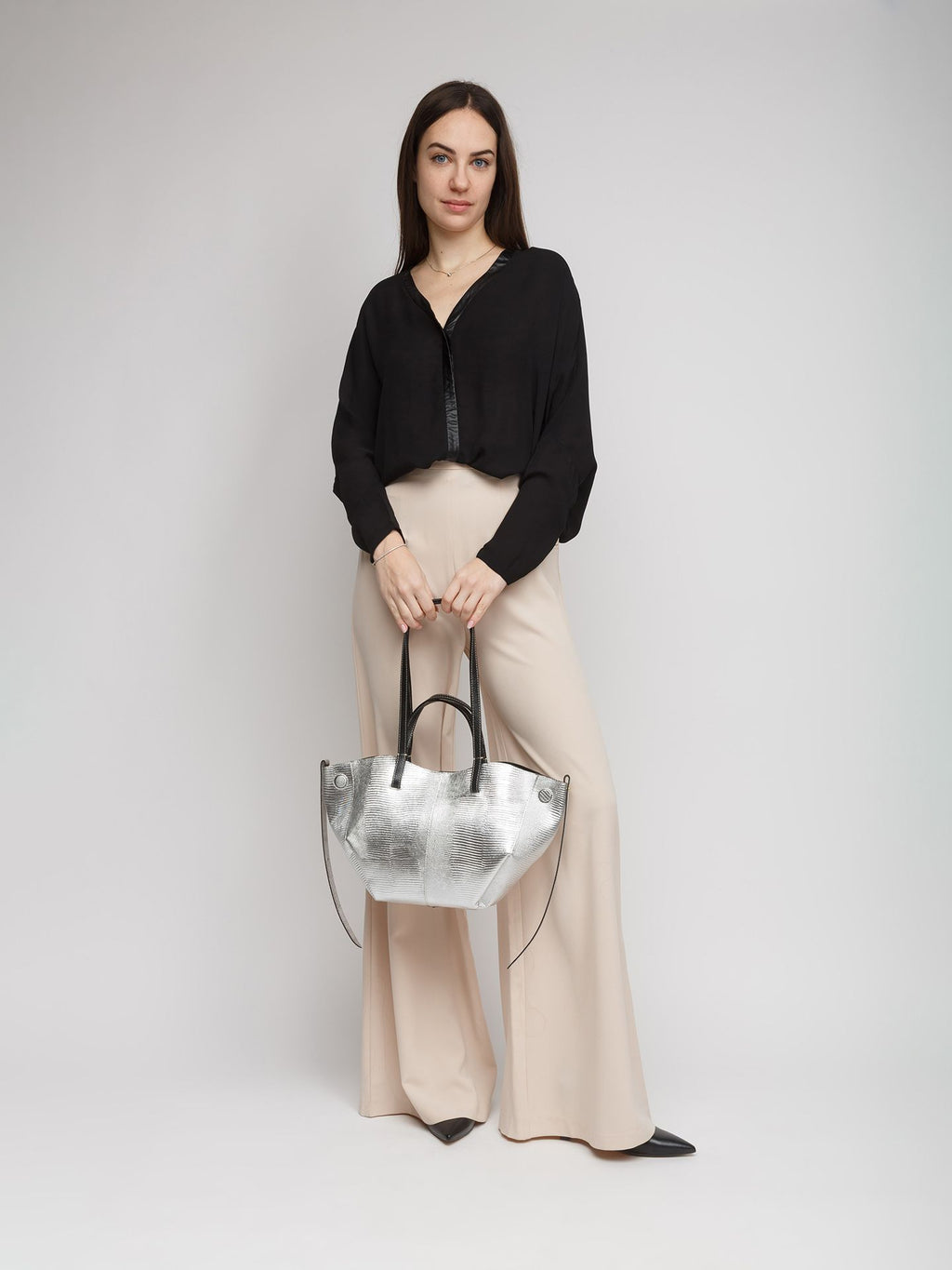 Giulia Monti tote bag in Silver & Black - view 5