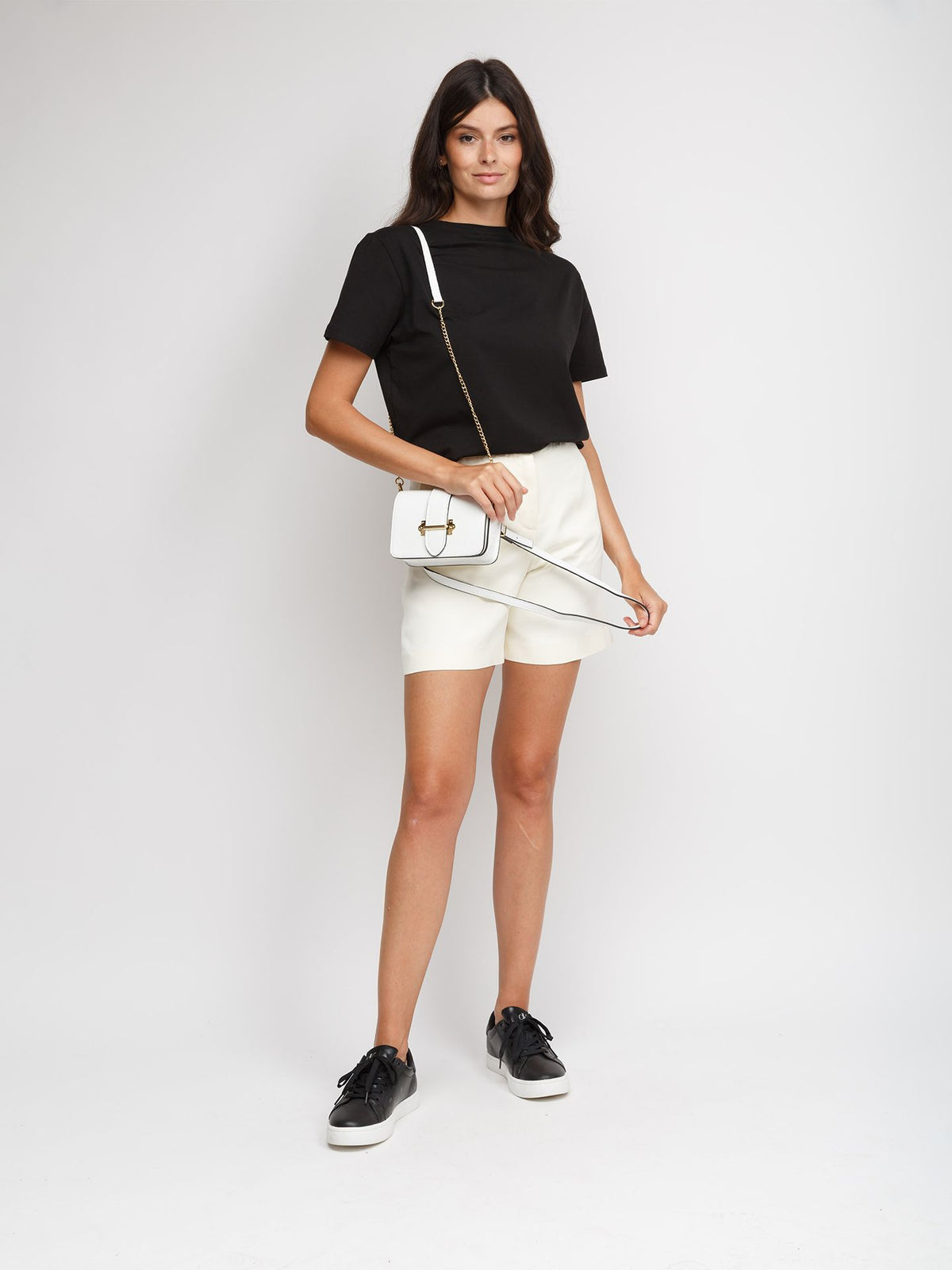Giulia Monti convertible shoulder & waist bag in White - view 5