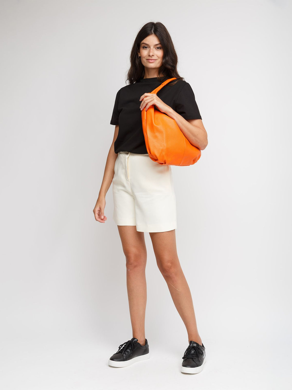 Giulia Monti shoulder bag in Orange - view 5