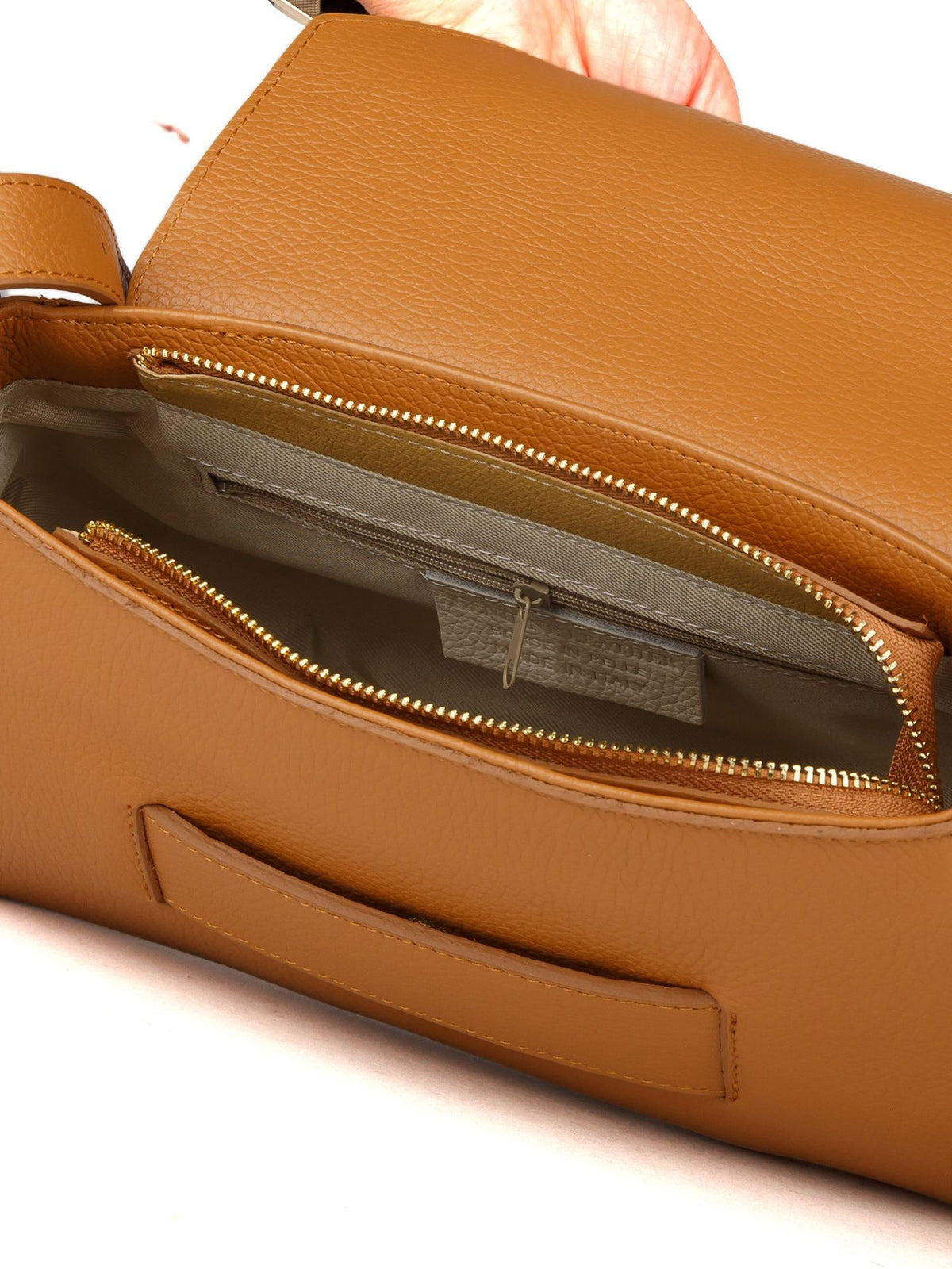 Giulia Monti shoulder bag in Light Brown - view 4